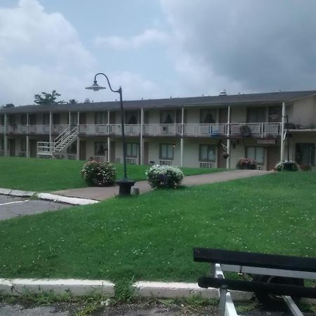 Ken Bar Lodge Gilbertsville Kültér fotó