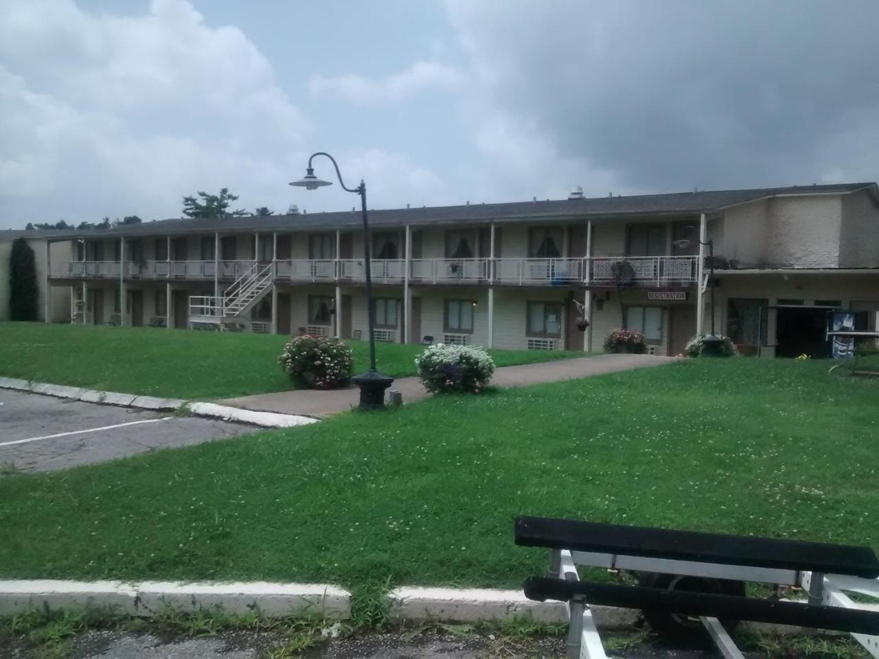 Ken Bar Lodge Gilbertsville Kültér fotó